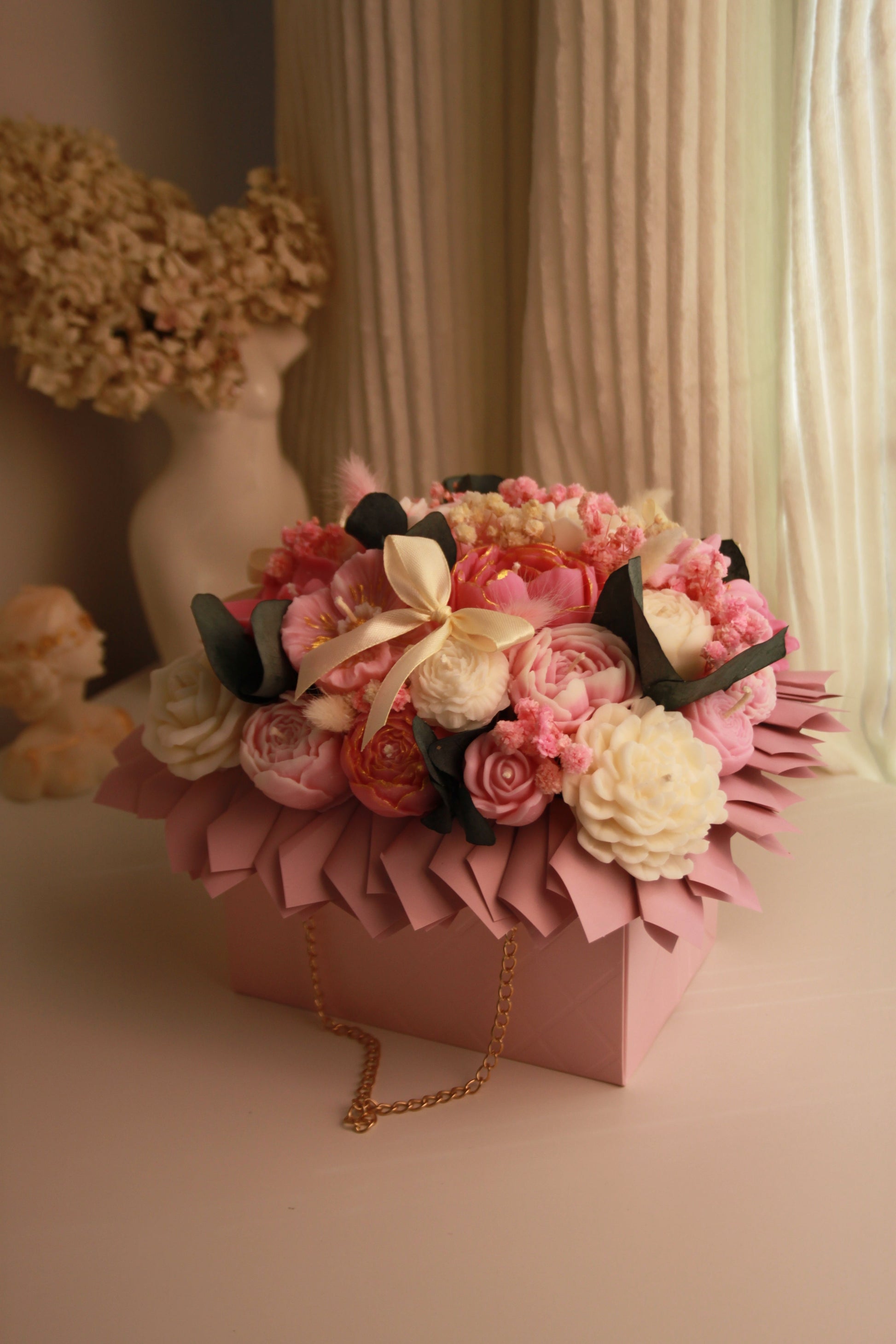 Flower Box ze świecami sojowymi — zestaw prezentowy | Candle by Ann