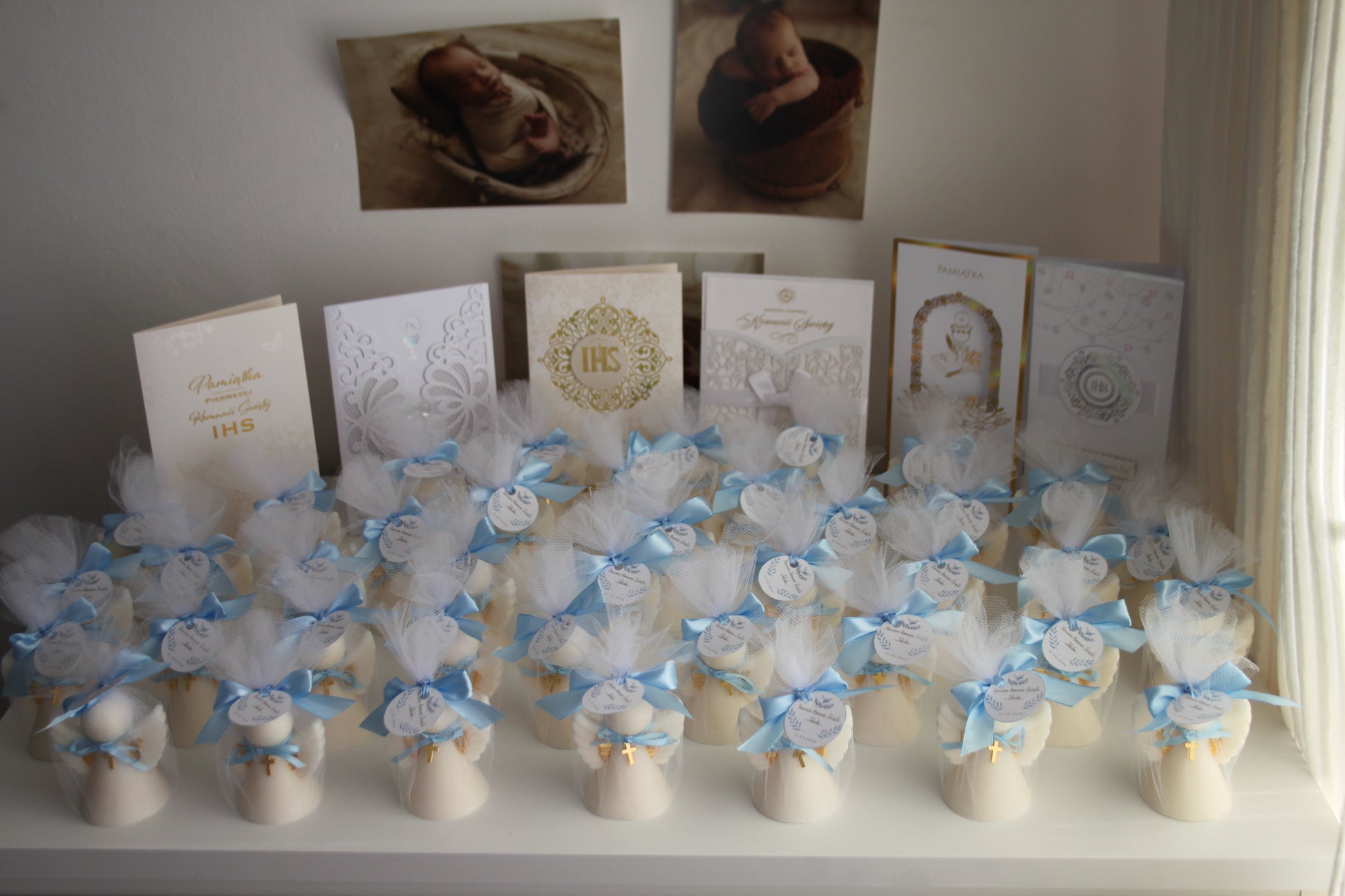 Świeca sojowa aniołek z krzyżykiem — pamiątka Pierwszej Komunii | Candle by Ann