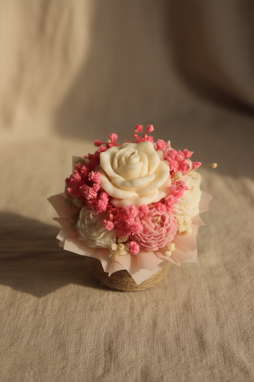 Świeca sojowa mini bukiet kwiatów — dekoracja i prezent | Candle by Ann