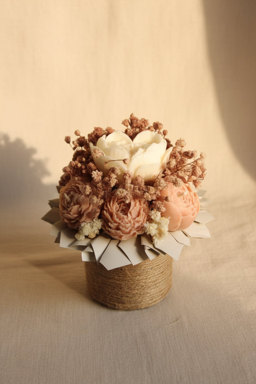 Świeca sojowa mini bukiet kwiatów — dekoracja i prezent | Candle by Ann