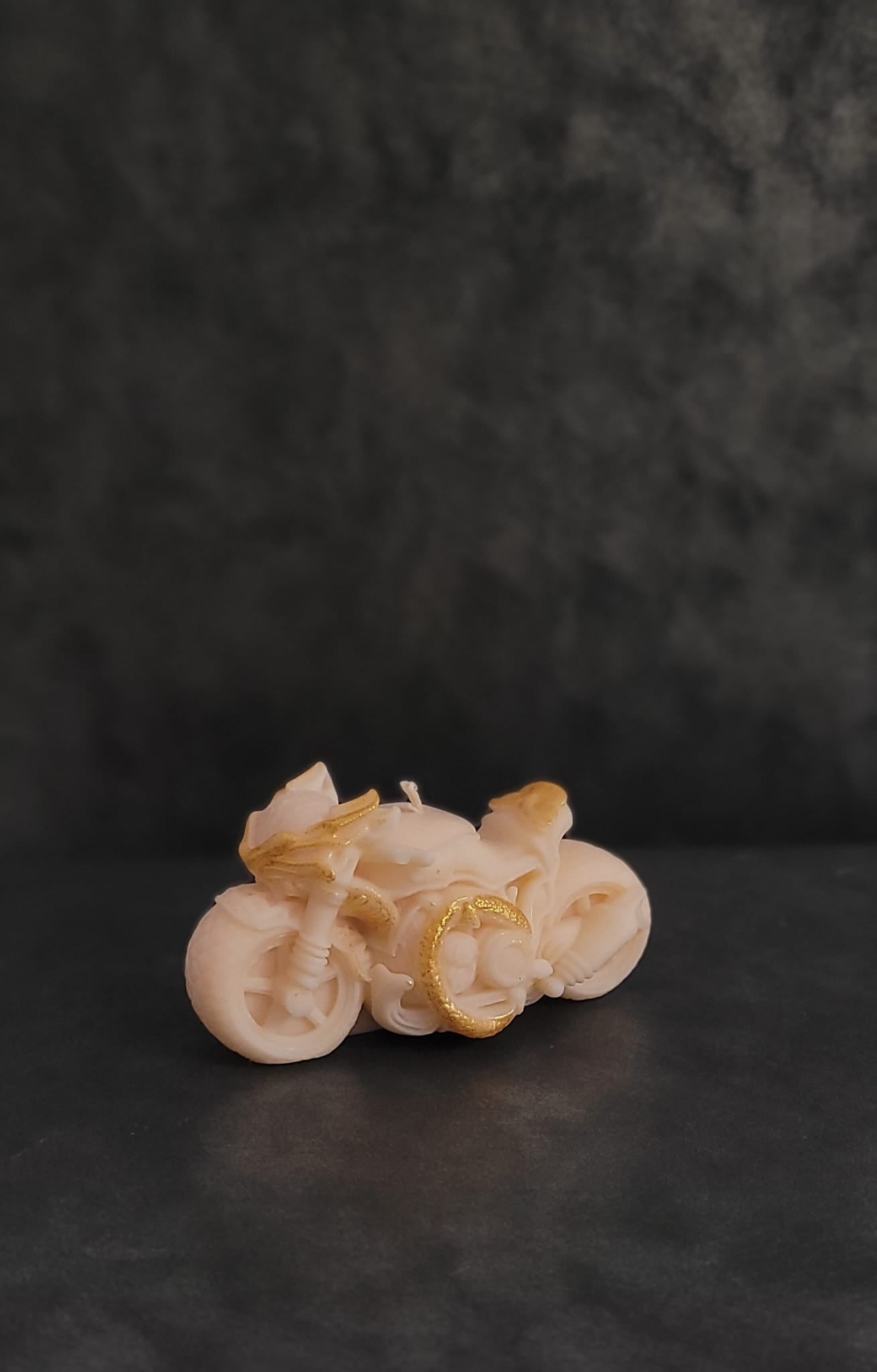 Świeca sojowa motor mały — prezent dla mężczyzny | Candle by Ann