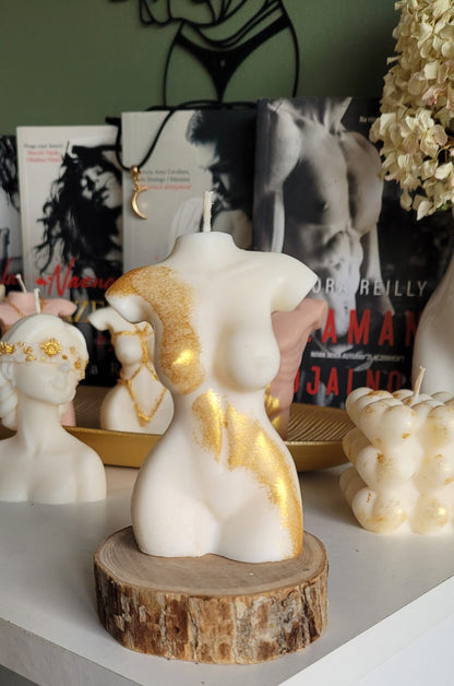 Świeca sojowa kobiece ciało zmysłowa sylwetka — artystyczna dekoracja | Candle by Ann