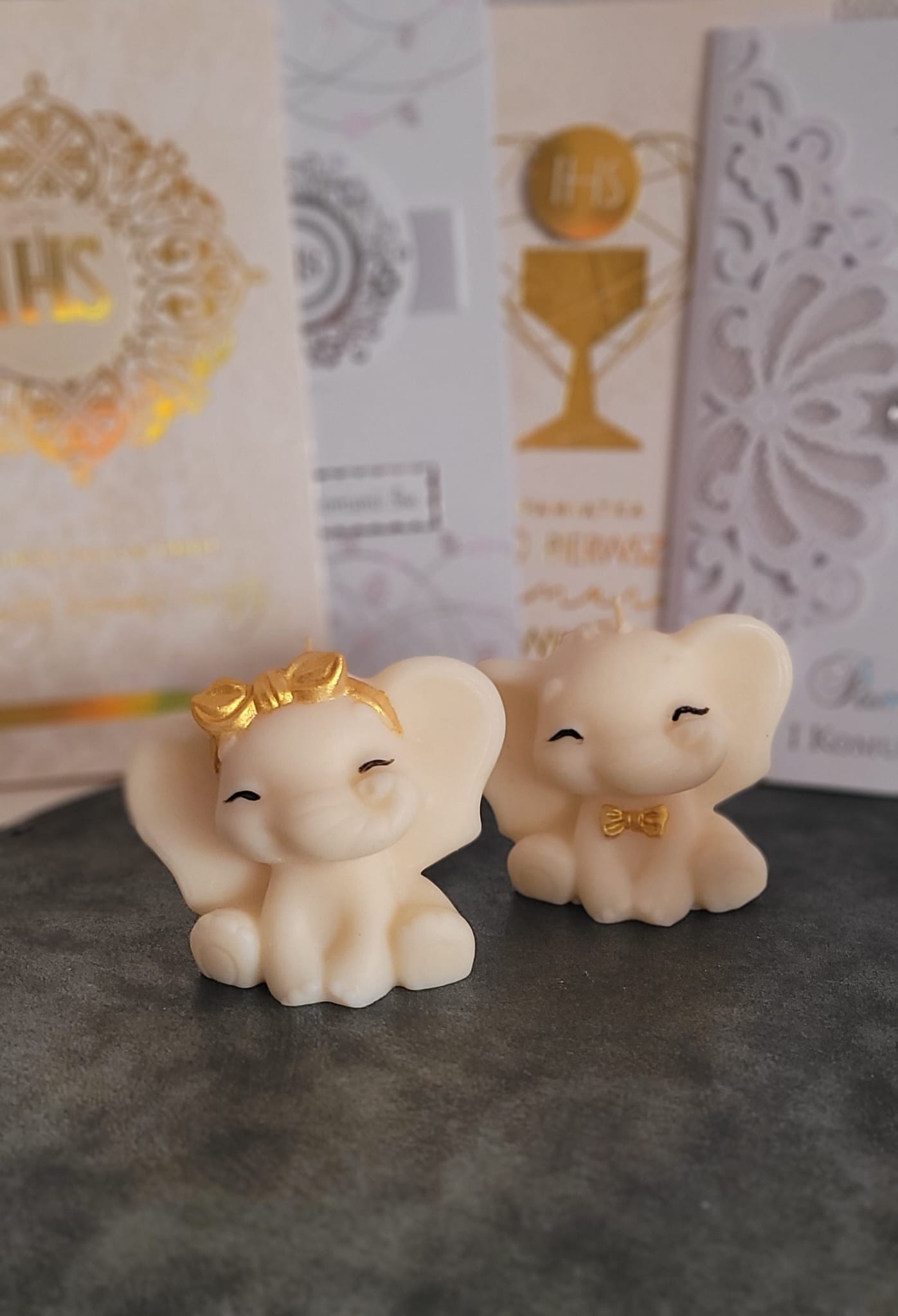 Świeca sojowa słonik — pamiątka na Pierwszą Komunię Świętą | Candle by Ann