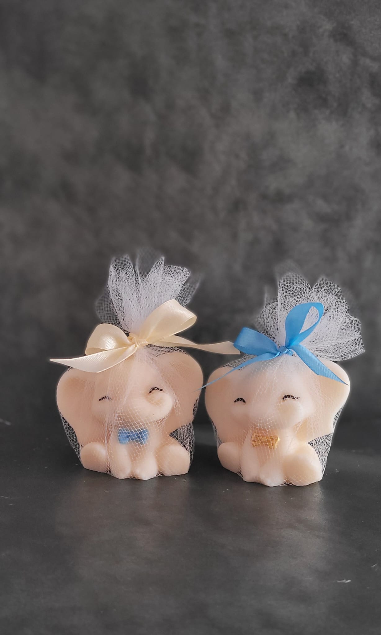 Świeca sojowa słonik — pamiątka na Pierwszą Komunię Świętą | Candle by Ann