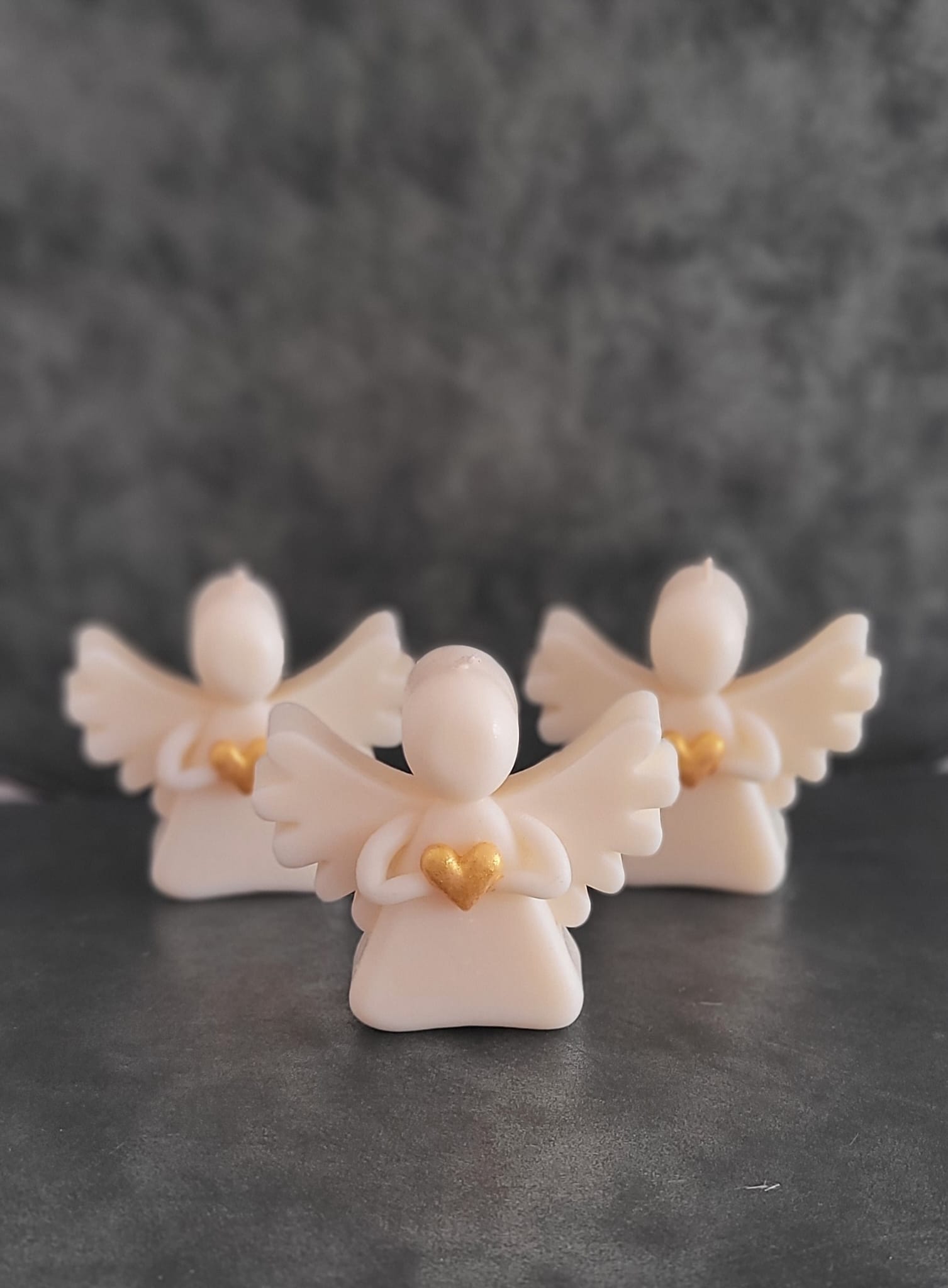 Świeca sojowa aniołek z serduszkiem — pamiątka Pierwszej Komunii | Candle by Ann
