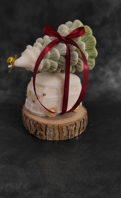 Świeca sojowa autko z choinką — świąteczna dekoracja | Candle by Ann
